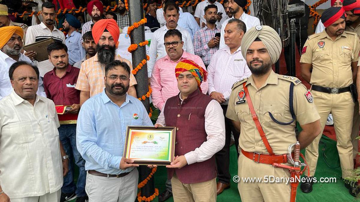 DC Kapurthala, Vishesh Sarangal, Deputy Commissioner Kapurthala, Kapurthala, Azadi Ka Amrit Mahotsav, 75th Anniversary of Indian Independence, 75th years of Independence, Har Ghar Tiranga