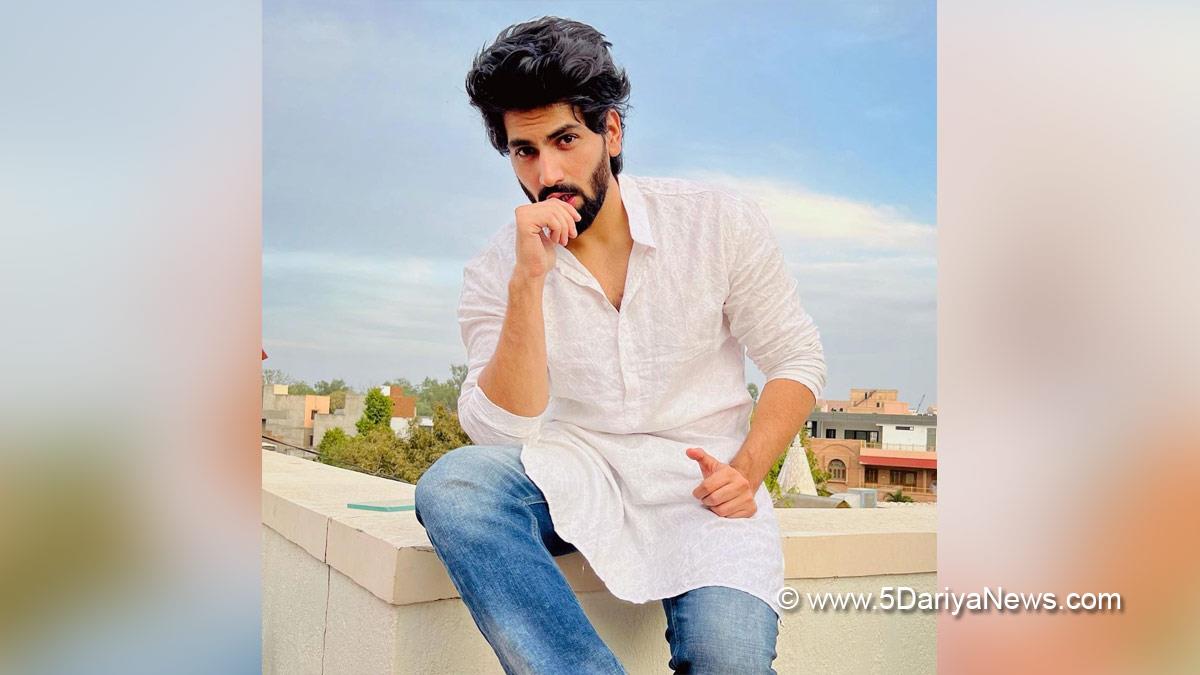 Bollywood, Entertainment, Mumbai, Actor, Cinema, Hindi Films, Movie, Mumbai News, Vijay Deverakonda, Liger, Socha Na Tha, Ananya Panday
