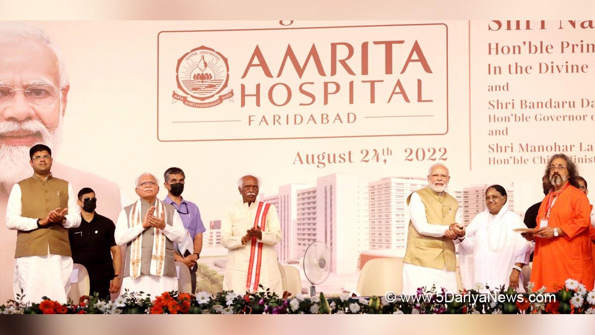 Narendra Modi, Modi, BJP, Bharatiya Janata Party, Prime Minister of India, Prime Minister, Narendra Damodardas Modi, Sri Mata Amritanandamayi Devi, Manohar Lal Khattar, Haryana 