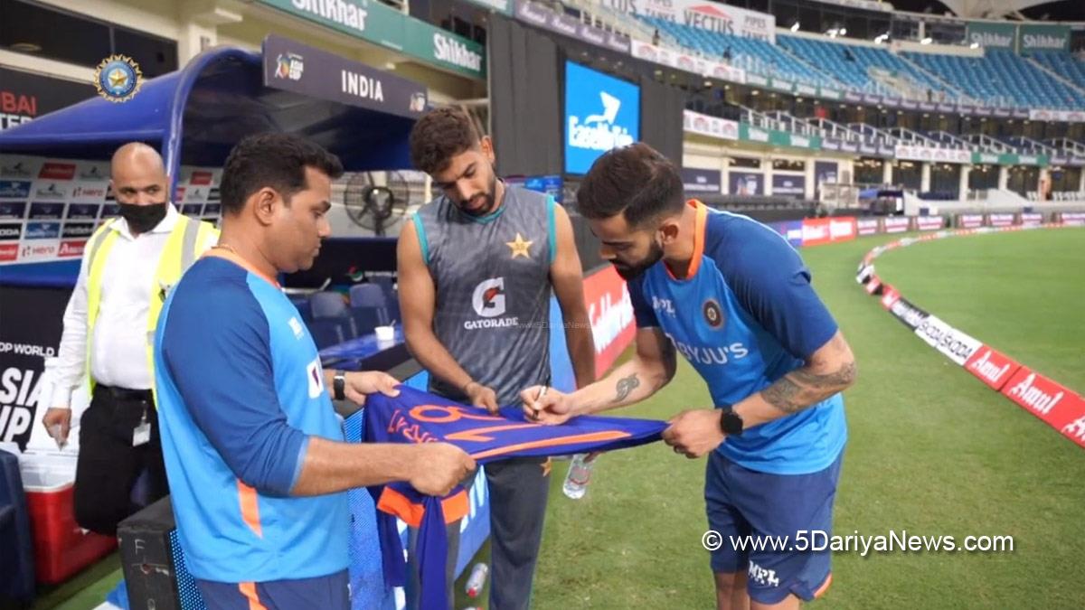Virat Kohli, Sports News, Cricket, Cricketer, Player, Bowler, Batsman, Haris Rauf, Asia Cup, Asia Cup 2022, Viral Video, Viral Photo