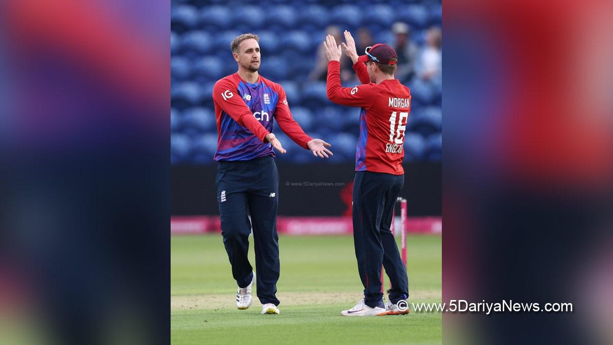 Sports News, Cricket, Cricketer, Player, Bowler, Batsman, Liam Livingstone, Melbourne Renegades, Big Bash League, BBL