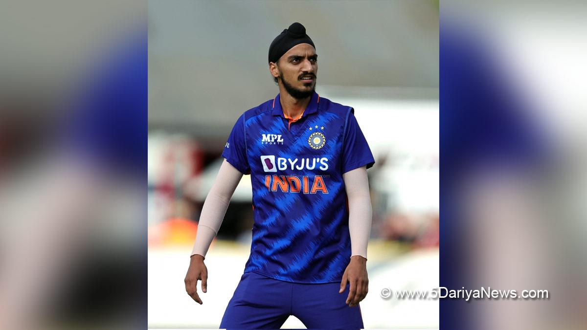 Sports News, Cricket, Cricketer, Player, Bowler, Batsman, Arshdeep Singh, Asif Ali, Sanjay Manjrekar, Asia Cup, Asia Cup 2022