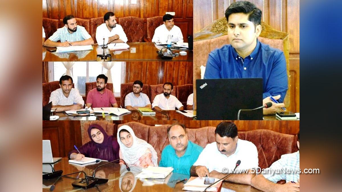 Bandipora, Deputy Commissioner Bandipora, Dr Owais Ahmad, Kashmir, Jammu And Kashmir, Jammu & Kashmir, DSWO, Ab Rashid Das