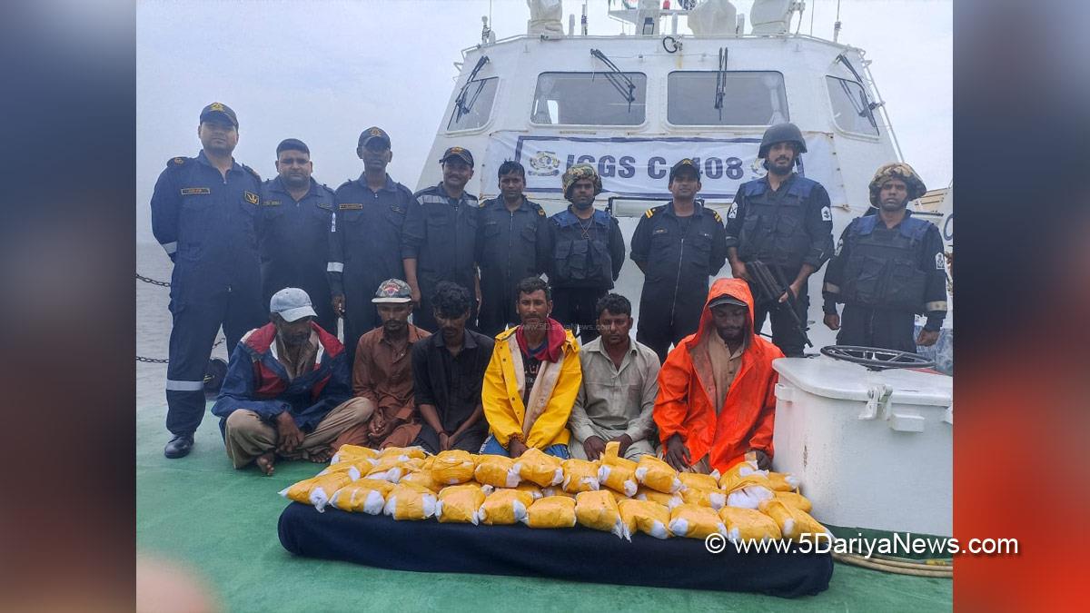Crime News India, Crime News, Gujarat, Porbandar, Gujarat Anti Terrorist Squad, Indian Coast Guard, ICG, International Maritime Border Line, IMBL, Drugs, Drugs Seized