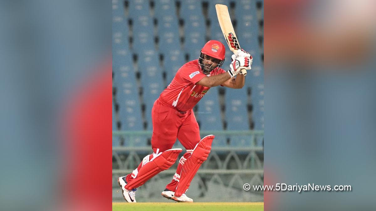 Sports News, Cricket, Cricketer, Player, Bowler, Batsman, Parthiv Patel, Gujarat Giants, Manipal Tigers