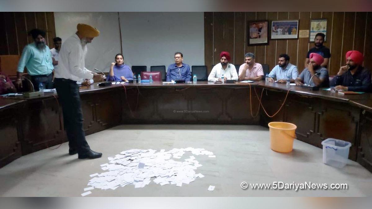 DC Gurdaspur, Mohammad Ishfaq, Gurdaspur, Deputy Commissioner Gurdaspur