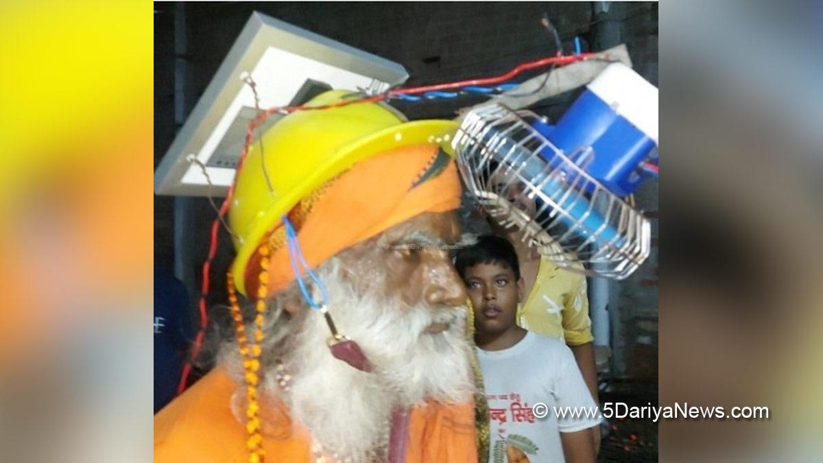 Khas Khabar, Lakhimpur Kheri, Fan Fitted Helmet, Flower Seller Lakhimpur Kheri, Flower Seller Fan Fitted Helmet