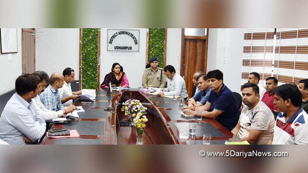 Udhampur, DDC Udhampur, District Development Commissioner Udhampur, Krittika Jyotsna, Kashmir, Jammu And Kashmir, Jammu & Kashmir, Dr Vinod Kumar