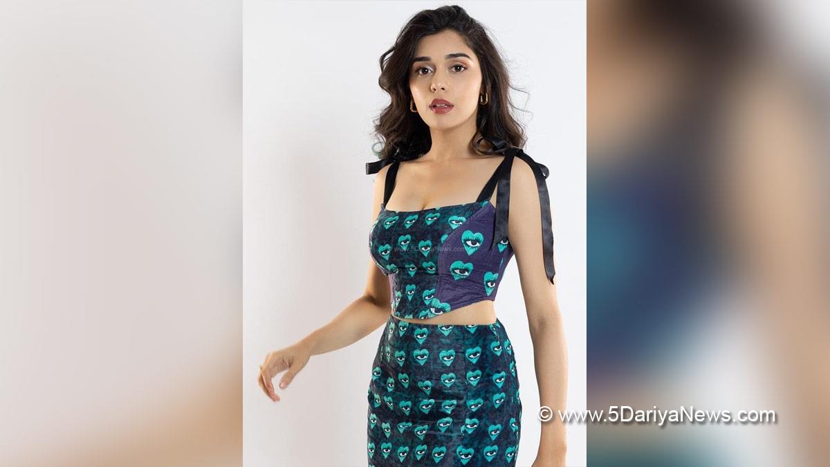 TV, Television, Entertainment, Mumbai, Actor, Actress, Mumbai News, Eisha Singh, Middle Class Love