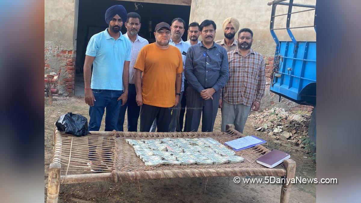 Vigilance Bureau, Crime News Punjab, Punjab Police, Police, Crime News, Punjab Vigilance Bureau, Parminder Singh Bajwa