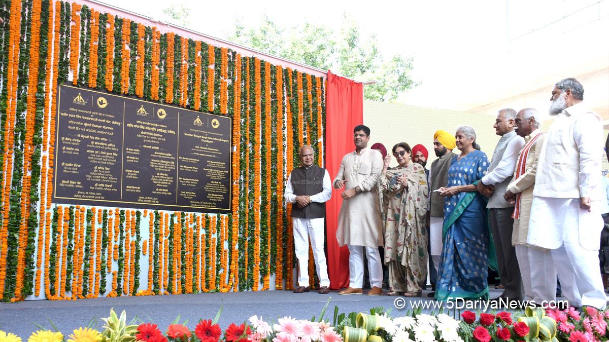 Anil Vij, Haryana, Bharatiya Janata Party, BJP, BJP Haryana, Badaru Dattatreya, Banwari Lal Purohit, Nirmala Sitharaman, General VK Singh, Dushyant Chautala
