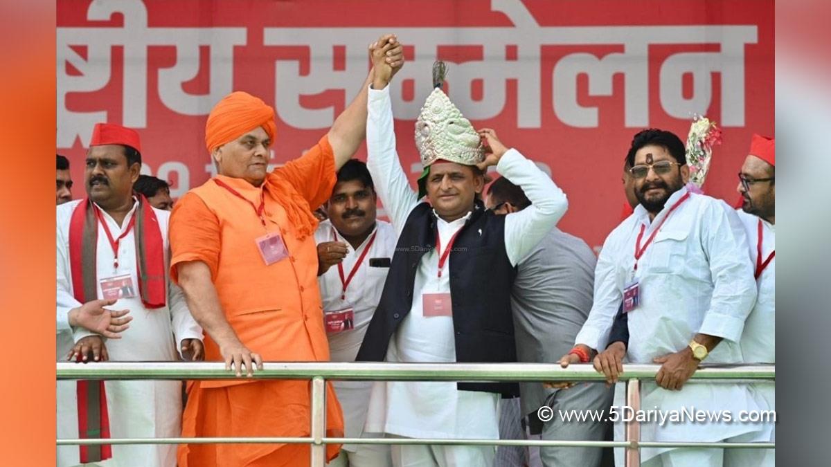 Akhilesh Yadav, Samajwadi Party, Lucknow, Uttar Pradesh