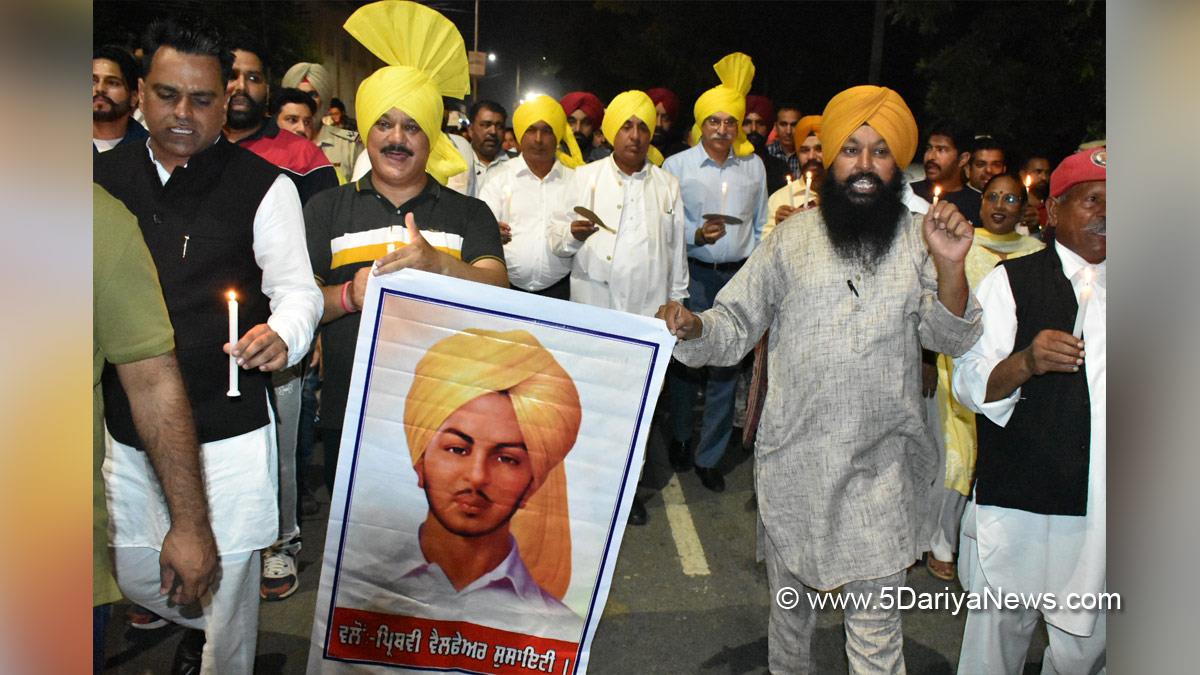 Bram Shanker Jimpa, AAP, Aam Aadmi Party, Aam Aadmi Party Punjab, AAP Punjab, Government of Punjab, Punjab Government, Hoshiarpur, DC Hoshiarpur, Deputy Commissioner Hoshiarpur, Sandeep Hans
