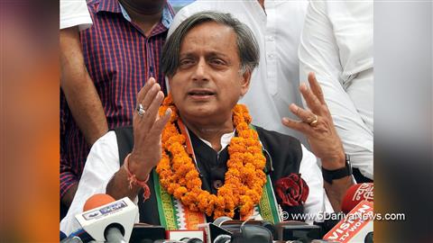 Shashi Tharoor, Indian National Congress, Congress, All India Congress Committee