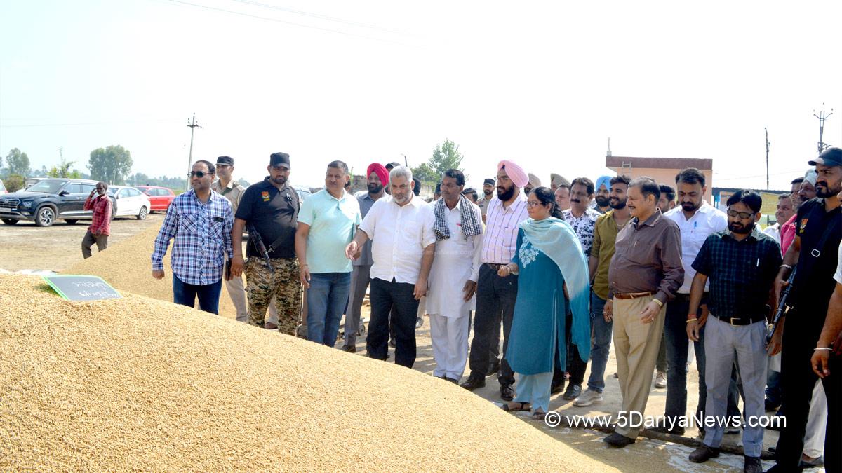 Lal Chand, Lal Chand Kataruchak, AAP, Aam Aadmi Party, Aam Aadmi Party Punjab, AAP Punjab, Government of Punjab, Punjab Government, DC Pathankot, Deputy Commissioner Pathankot, Harbir Singh, Pathankot