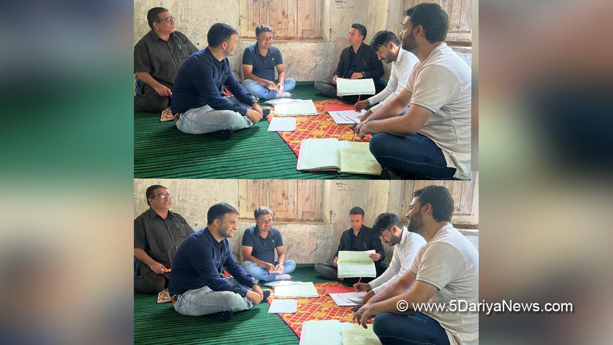 Kulgam, Deputy Commissioner Kulgam, Dr. Bilal Mohi-Ud-Din Bhat, Kashmir, Jammu And Kashmir, Jammu & Kashmir, Mir Imtiyaz-ul-Aziz