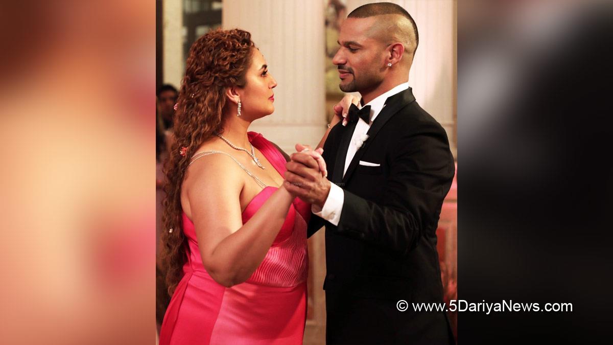 Sports News, Cricket, Cricketer, Player, Bowler, Batsman, Shikhar Dhawan, Bollywood, Entertainment, Mumbai, Actor, Actress, Cinema, Hindi Films, Movie, Mumbai News, Heroine, Double XL, Sonakshi Sinha, Huma Qureshi