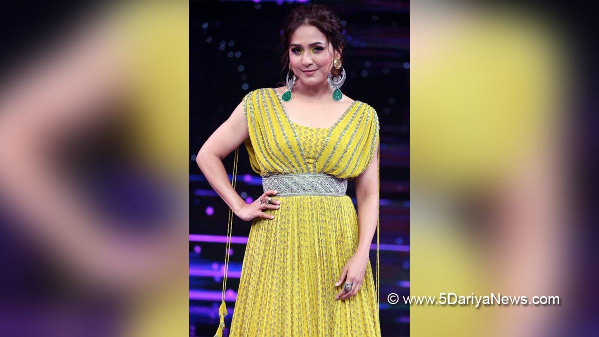 Music, Entertainment, Mumbai, Singer, Song, Mumbai News, Neeti Mohan