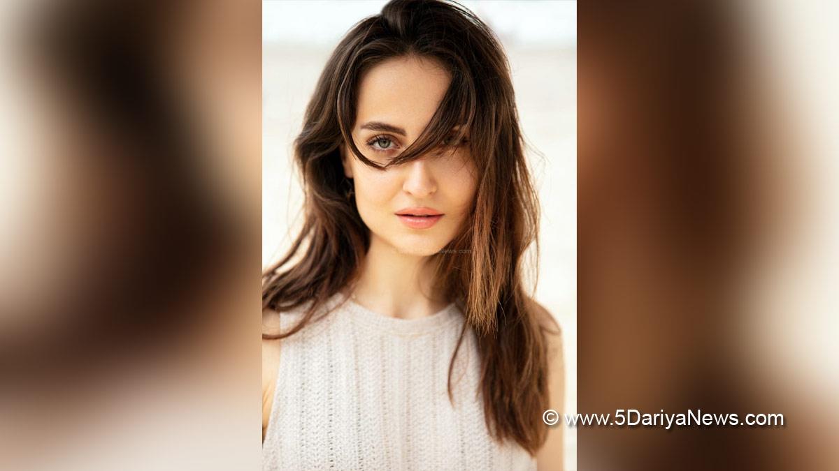 Elli AvrRam, Bollywood, Entertainment, Mumbai, Actress, Cinema, Hindi Films, Movie, Mumbai News, Heroine