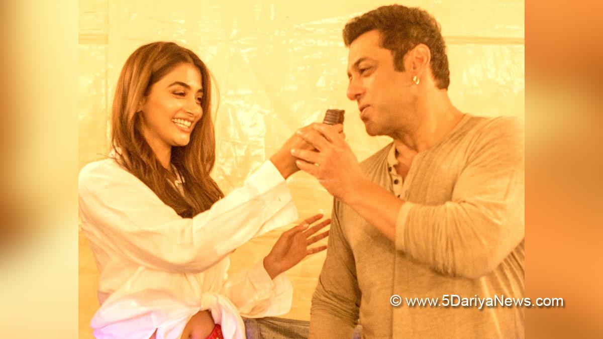 Salman Khan, Bollywood, Entertainment, Mumbai, Actor, Cinema, Hindi Films, Movie, Mumbai News, Venkatesh, Jagapathi Babu, Kisi Ka Bhai Kisi Ki Jaan, Pooja Hegde, Pooja Hegde Birthday