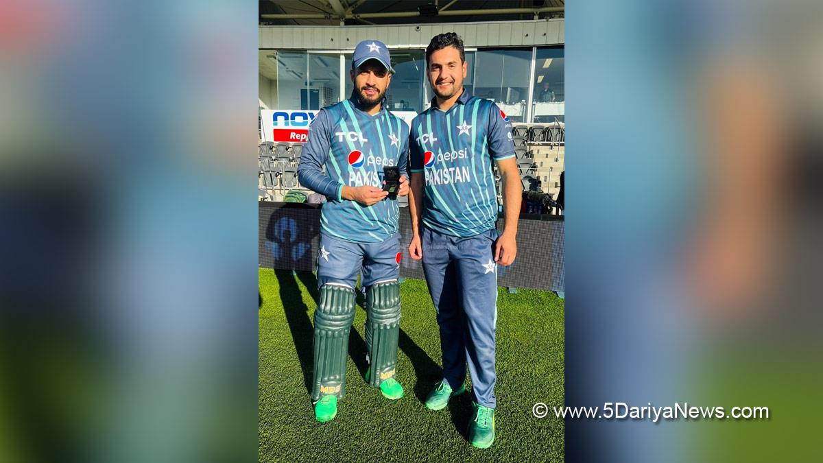 Sports News, Cricket, Cricketer, Player, Bowler, Batsman, Pakistan, New Zealand, Tri Series, T20I Tri Series, Babar Azam, Mohammad Nawaz