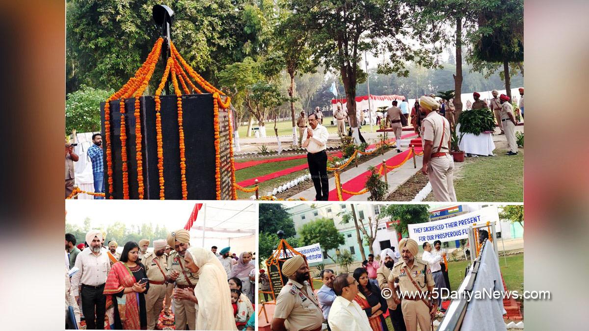 Chander Gaind, Patiala Divisional Commissioner, Divisional Commissioner Patiala, DC Faridkot, Dr. Ruhee Dugg, Deputy Commissioner Faridkot, Faridkot, Police Commemoration Day Parade, Punjab Police, Police