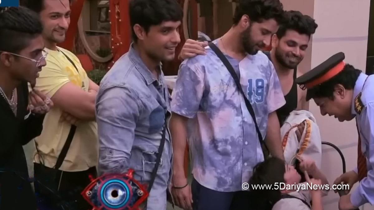 TV, Bigg Boss Season 16, Bigg Boss 16, Bigg Boss, Bigg Boss 16 Contestant List, Bigg Boss 16 Updates, BB 16, BB16, BB 16 Updates, BB 16 News, BB 16 News Today, Bigg Boss 16 News, Bigg Boss 16 News Today, Bigg Boss 16 Update, Bigg Boss 16 Task Today, Bigg Boss 16 Hostel Task