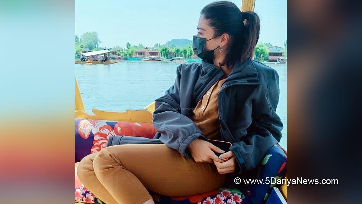 Tollywood,  Bollywood, Entertainment, Actor, Actress, Cinema, Movie, Telugu Films, Rashmika Mandana