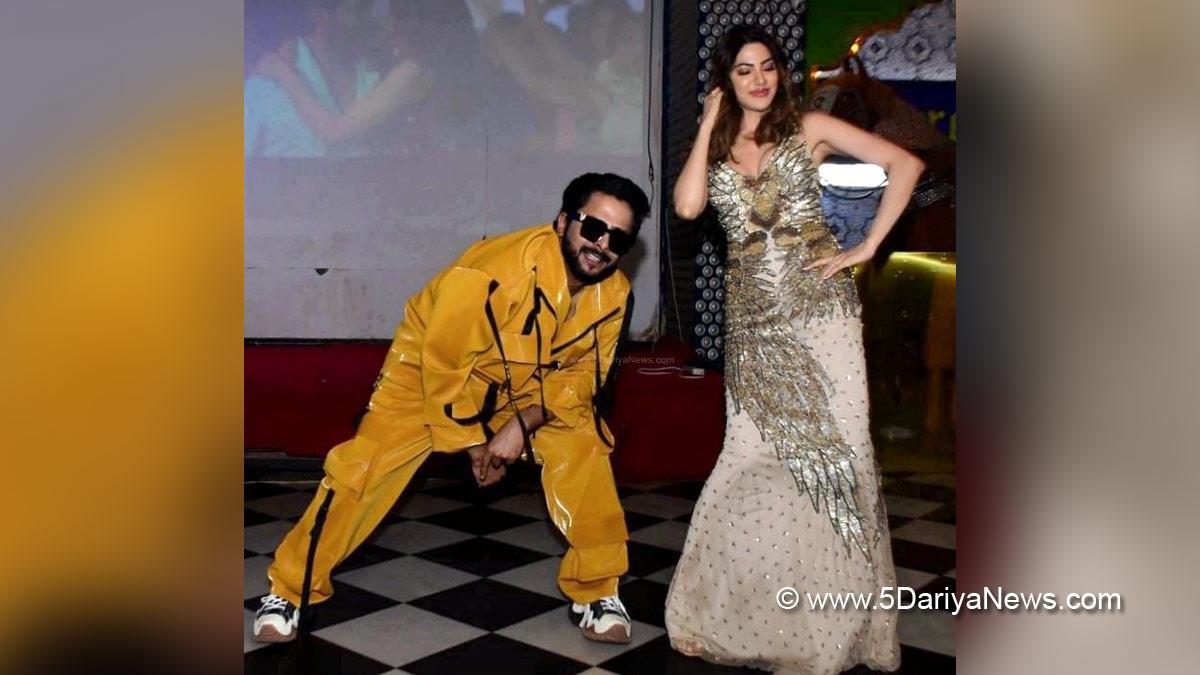 Music, Entertainment, Mumbai, Singer, Song, Mumbai News, Nikki Tamboli, Chhori, Tanmay Singh