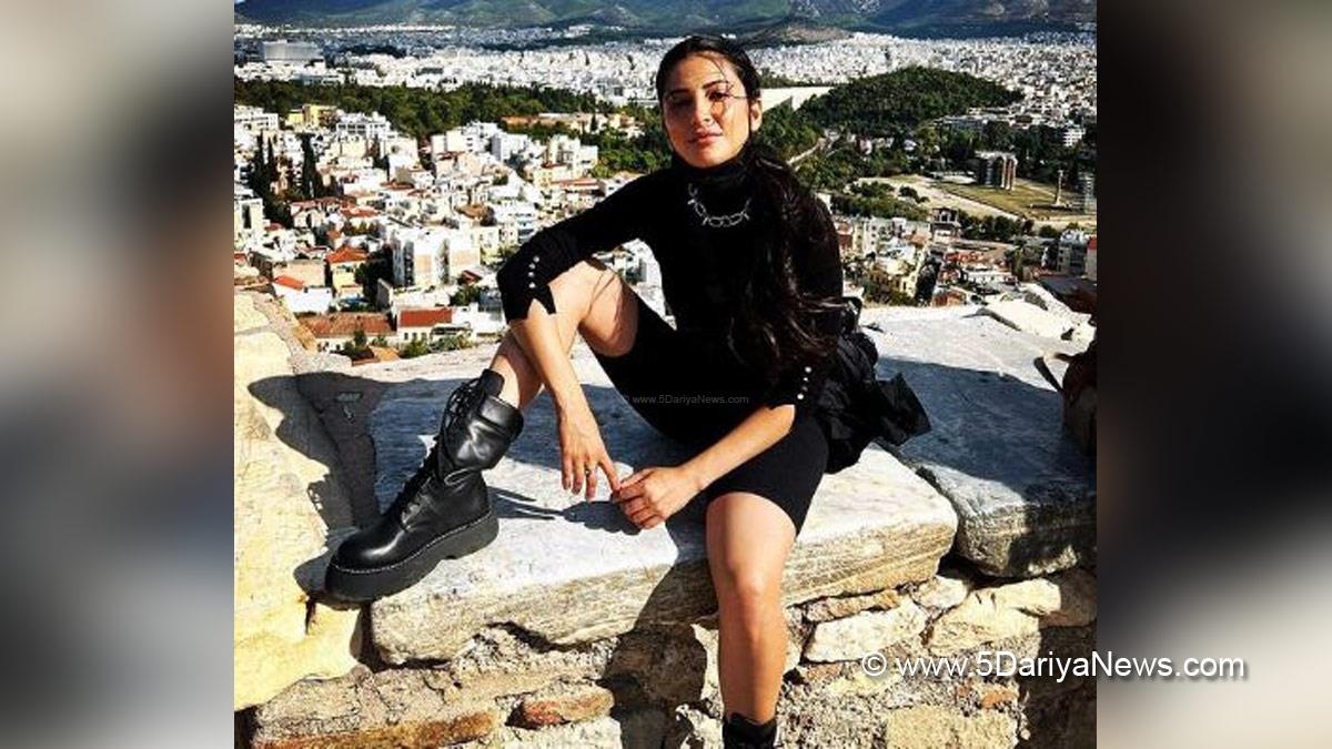 Shruti Haasan, Bollywood, Tollywood, Entertainment, Chennai, Actress, Cinema, Hindi Films, Movie