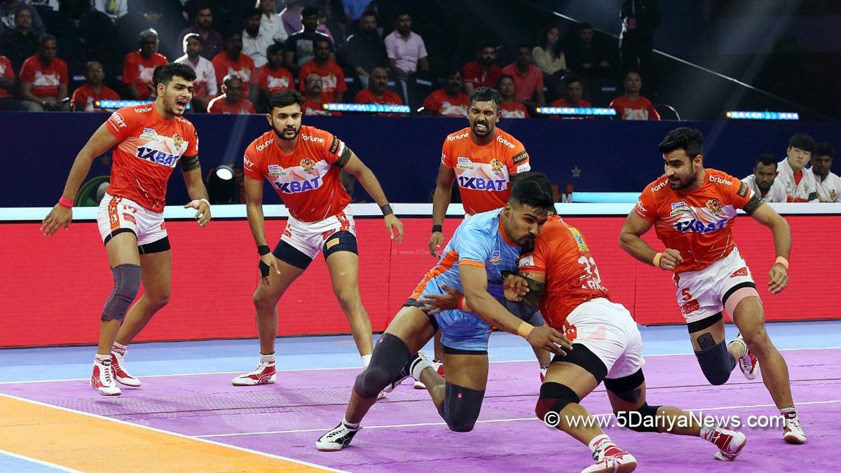 Sports News, Kabaddi, Kabaddi Player, Pro Kabaddi League, PKL, Pro Kabaddi League 9, PKL 9, Maninder Singh, Shrikant Jadhav, Bengal Warriors, Gujarat Giants