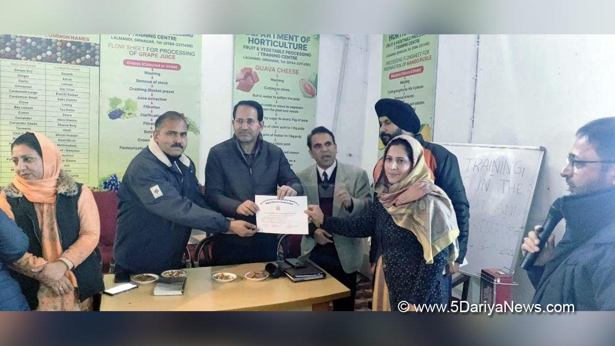 Srinagar, G.R. Mir, Director Horticulture Kashmir, Canning and Preservation of Fruits and Vegetables, Jammu And Kashmir, Jammu & Kashmir