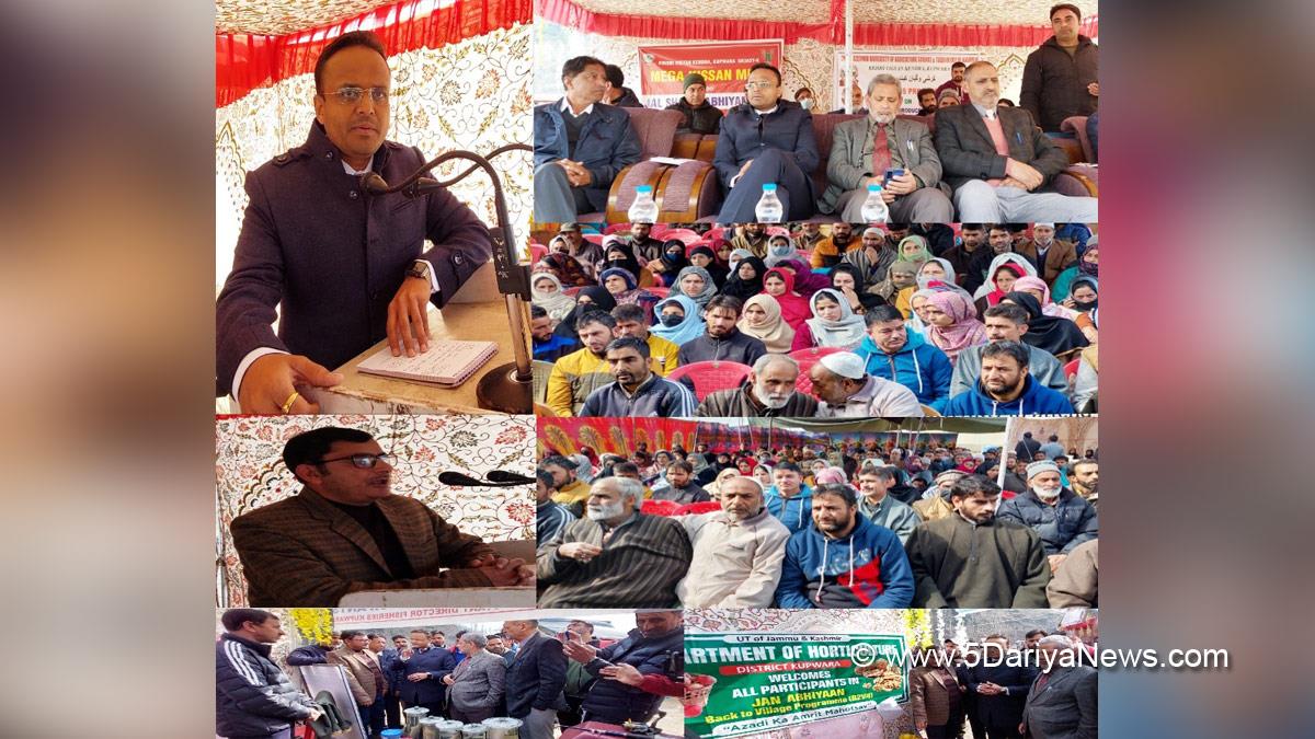 Kupwara, Deputy Commissioner Kupwara, Doifode Sagar Dattatray, Kashmir, Jammu And Kashmir, Jammu & Kashmir, District Administration Kupwara, Mega Kissan Mela, Dil Mohammad Makhdoomi