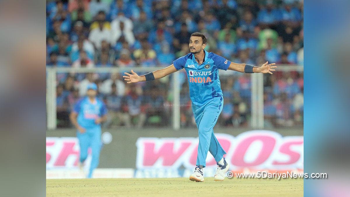 Sports News, Cricket, Cricketer, Player, Bowler, Batsman, Harshal Patel, Yuzvendra Chahal, Dinesh Karthik