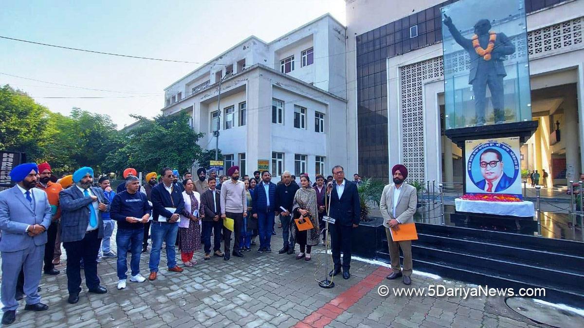 DC Gurdaspur, Mohammad Ishfaq, Gurdaspur, Deputy Commissioner Gurdaspur