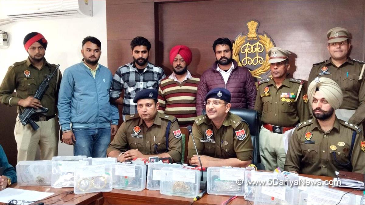 Crime News Punjab, Punjab Police, Police, Crime News, S.A.S. Nagar Police, Mohali Police
