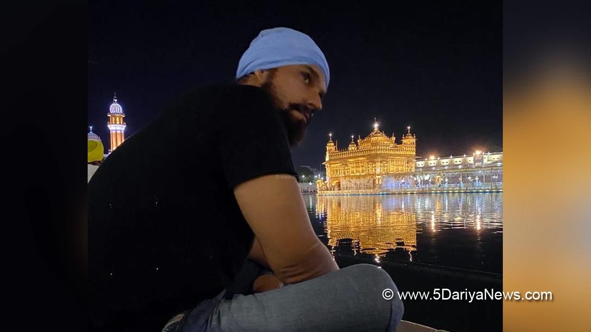Randeep Hooda, Bollywood, Entertainment, Mumbai, Actor, Cinema, Hindi Films, Movie, Mumbai News, Cat