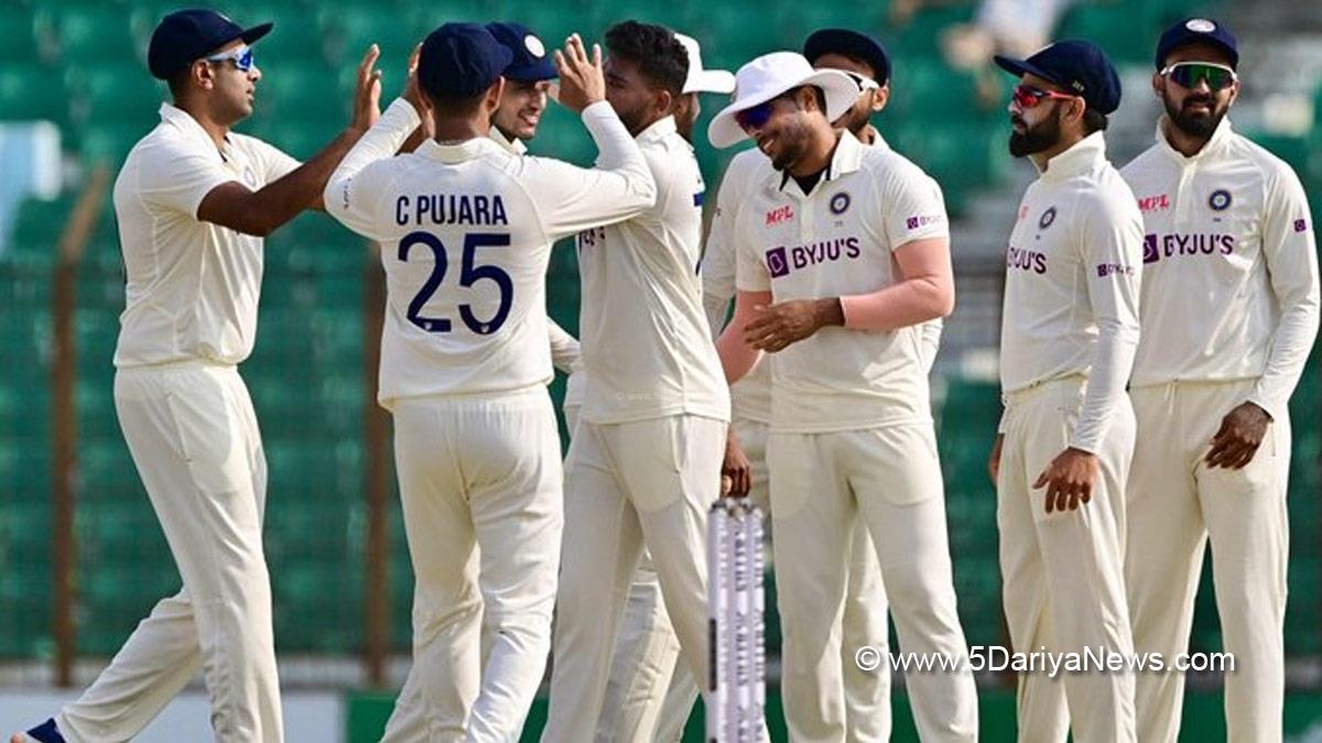 Sports News, Cricket, Cricketer, Player, Bowler, Batsman, IND VS BAN, India, Bangladesh, India Vs Bangladesh, Test Series 1st Test, Kuldeep Yadav, Axar Patel, Mohammed Siraj