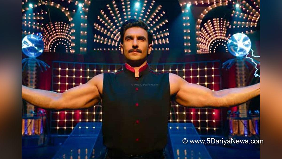 Bollywood, Review, Rohit Shetty, Ranveer Singh, Pooja Hegde, Jacqueline Fernandes, Johny Lever, Sanjay Mishra, Varun Sharma, Cirkus