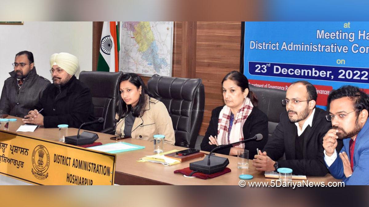 DC Hoshiarpur, Deputy Commissioner Hoshiarpur, Komal Mittal, Hoshiarpur