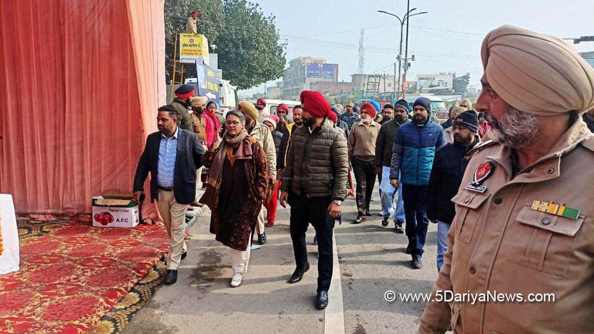 DC Fatehgarh Sahib, Parneet Shergill, Fatehgarh Sahib, Deputy Commissioner Fatehgarh Sahib 