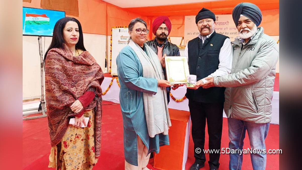 Central Bureau of Communication, Veerta Aur Vikas Ki Gatha, DC Fatehgarh Sahib, Parneet Shergill, Fatehgarh Sahib, Deputy Commissioner Fatehgarh Sahib 