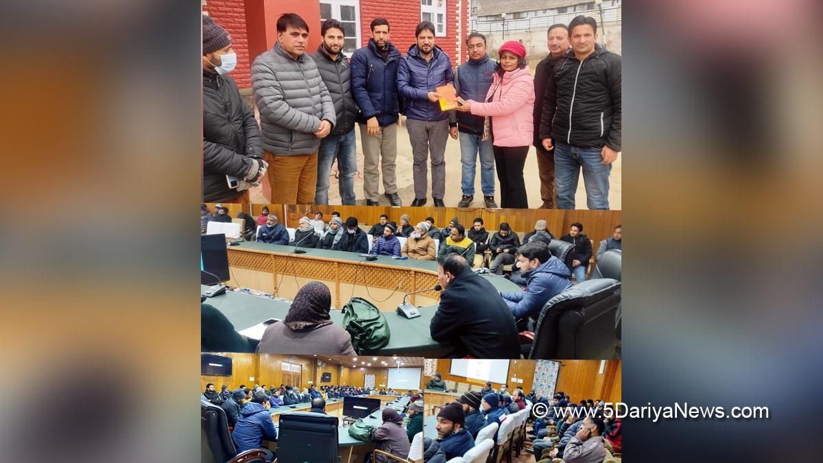 Kulgam, Additional Deputy Commissioner, Viqar Ahmed Giri, Jammu And Kashmir, Jammu & Kashmir