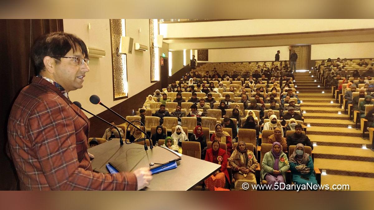 Srinagar, Principal Secretary School Education, Alok Kumar, Jammu And Kashmir, Jammu & Kashmir, State Level Exhibition and Project Competition, SLEPC, National Innovation Foundation India, NIF