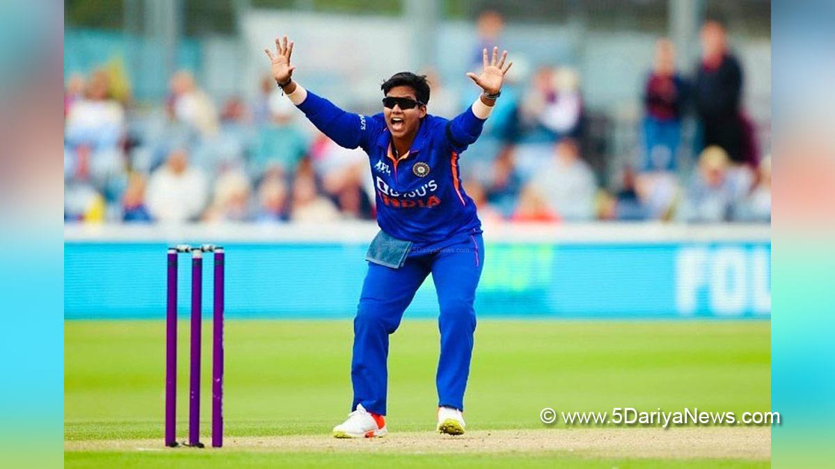 Sports News, Cricket, Cricketer, Player, Bowler, Batswoman, Womens T20 Tri Series, Deepti Sharma, Amanjot Kaur, India, South Africa
