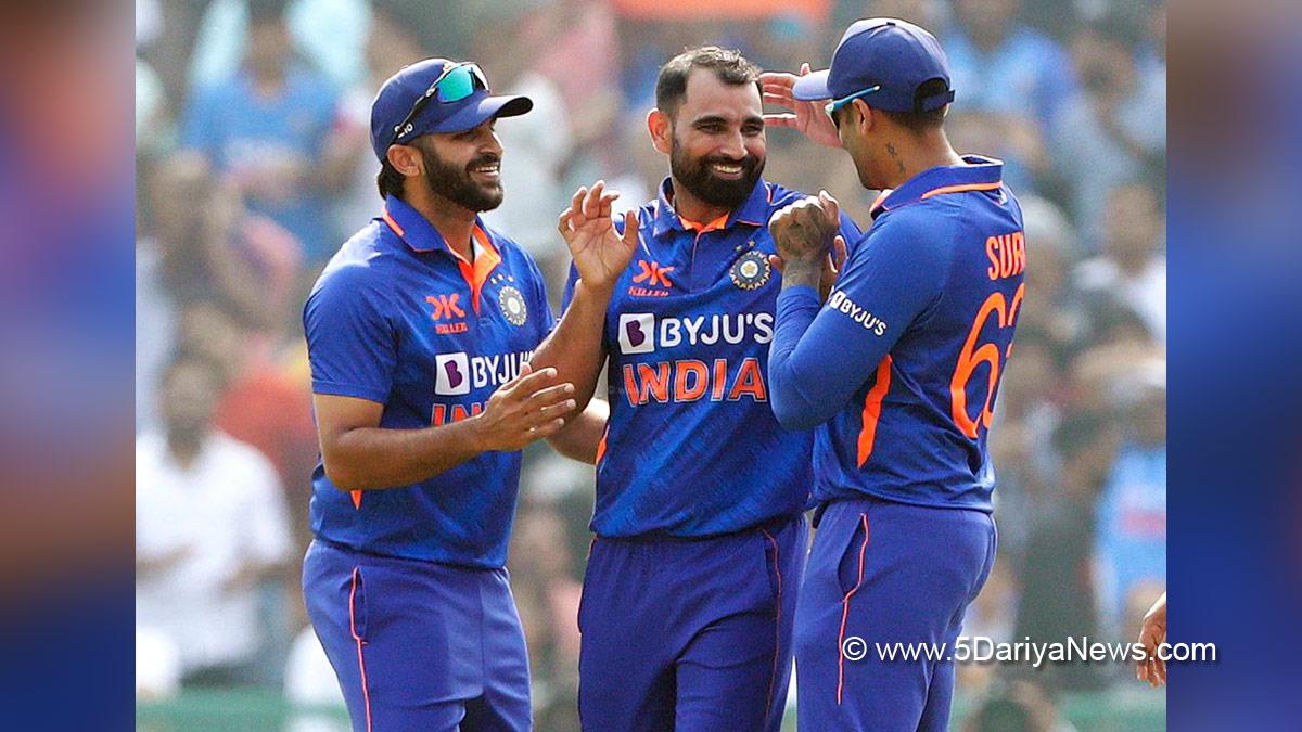 Sports News, Cricket, Cricketer, Player, Bowler, Batsman, India, New Zealand, India Vs New Zealand, 2nd ODI, Raipur, Mohammed Shami