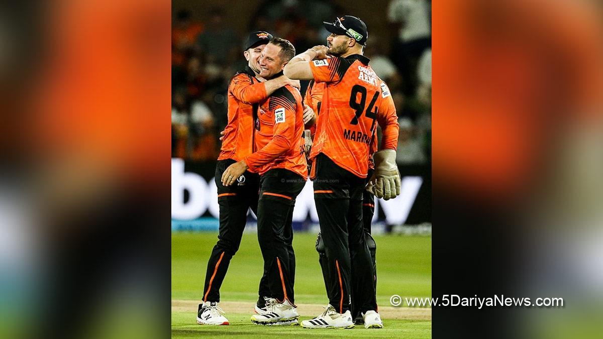 Sports News, Cricket, Cricketer, Player, Bowler, Batsman, Roelof van der Merwe, Sunrisers Eastern Cape, SA20, SA20 League