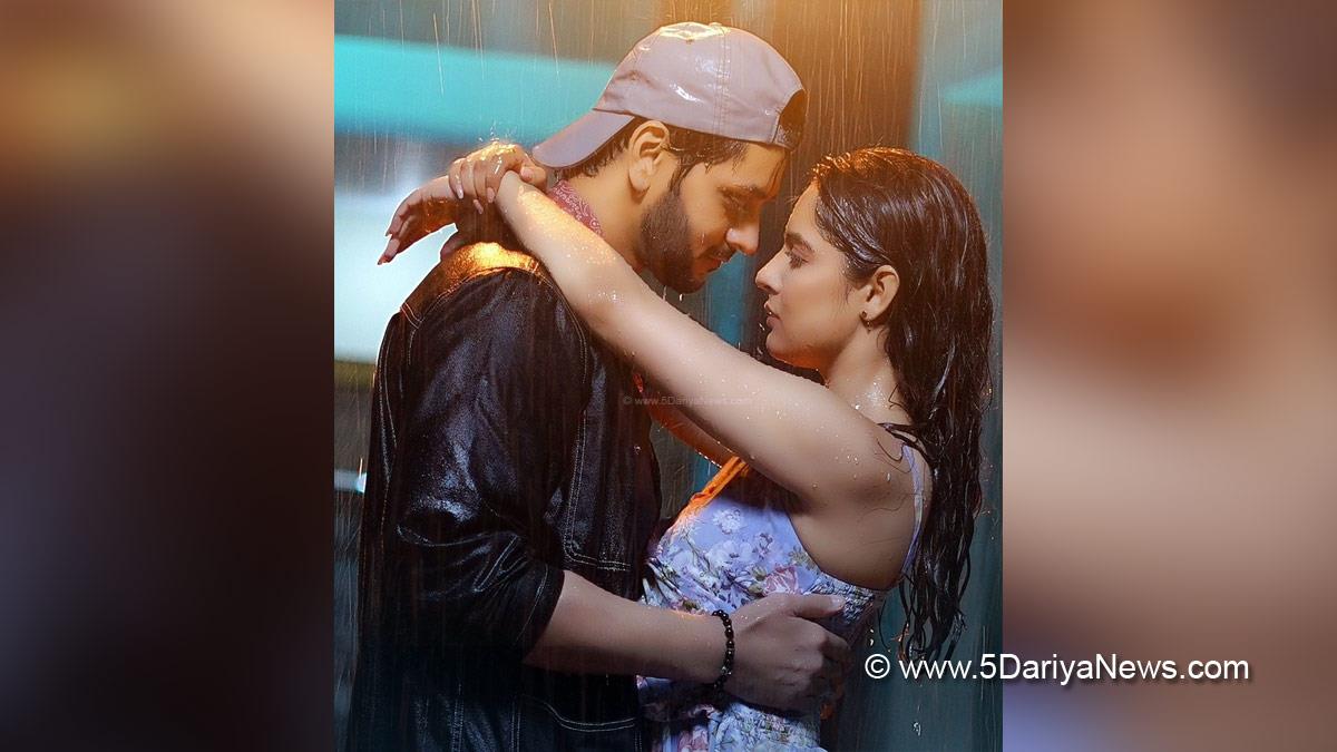 Music, Entertainment, Mumbai, Singer, Song, Mumbai News, Shakti Arora, Malvi Malhotra, Darshan Deja Ni, Darshan Deja Ni Music Video