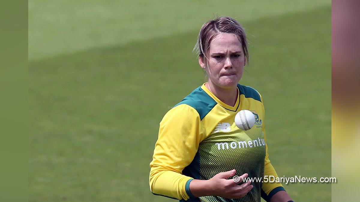 Sports News, Cricket, Cricketer, Player, Bowler, Batswoman, Womens Premier League, WPL, Womens Premier League 2023, WPL 2023, WPL Auction, WPL Auction 2023, WPL Player Auction, WPL 2023 Auction, Dane van Niekerk, Royal Challengers Bangalore, RCB