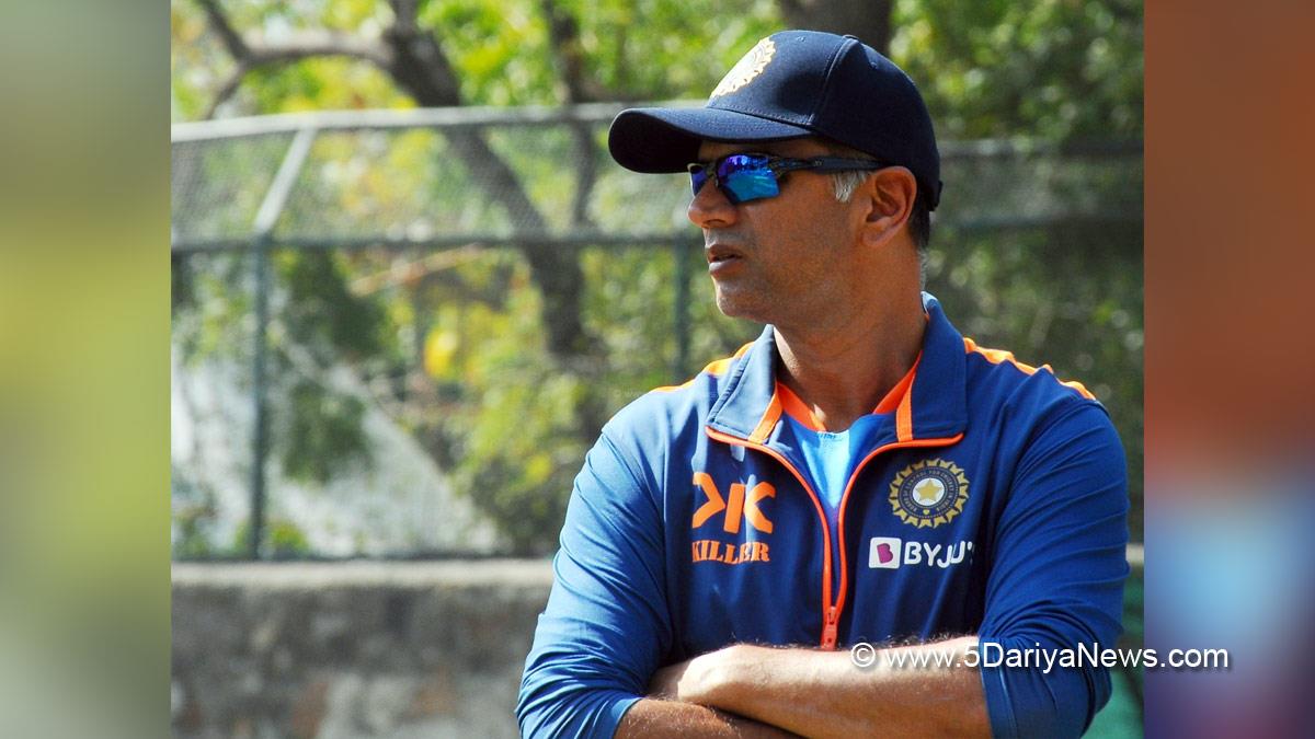 Sports News, Cricket, Cricketer, Player, Bowler, Batsman, India, Australia, India Vs Australia, Test Series, Border Gavaskar Trophy, Border Gavaskar Test Series, Rahul Dravid, Cheteshwar Pujara, 2nd Test